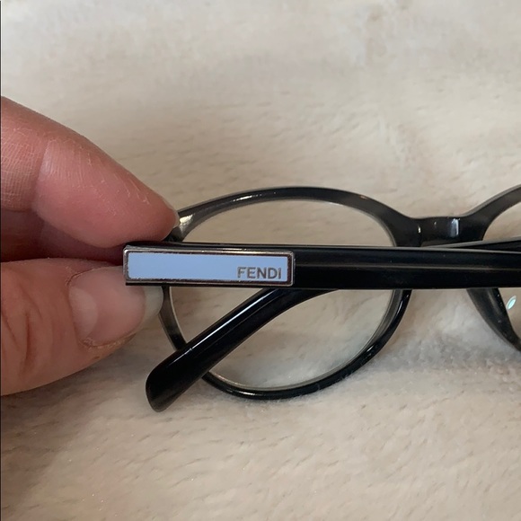FENDI Eyeglasses Black - Picture 5 of 13